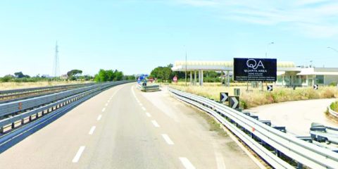 S.S. 99 direzione Matera – Altamura – Q8 bifacciale